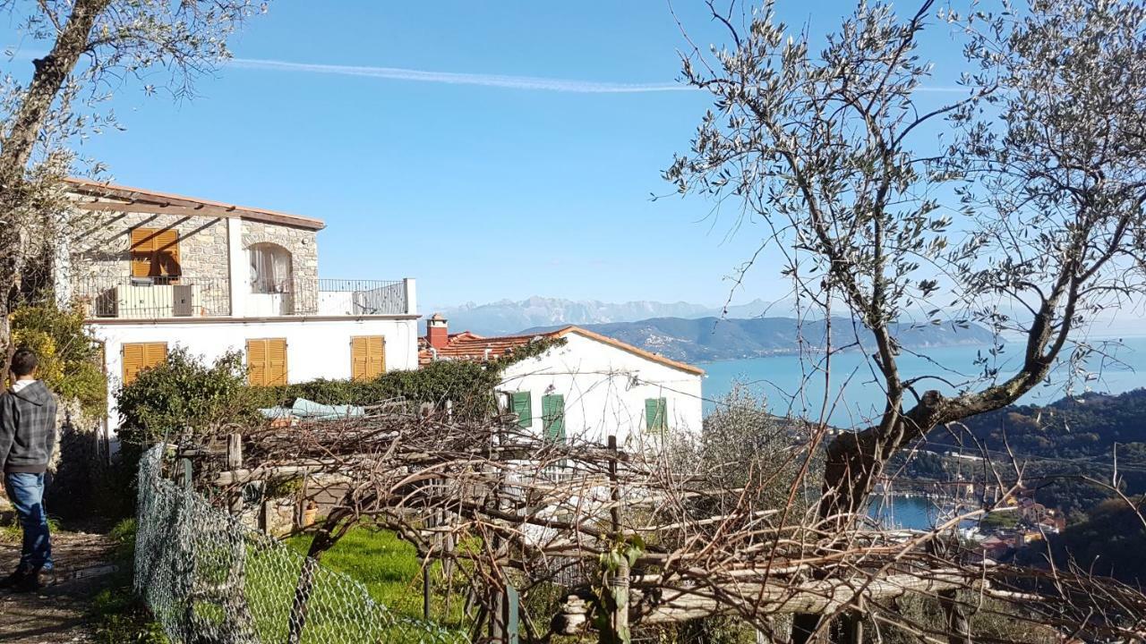 דירות פורטו ונרה La Stanzetta Dei Rosa מראה חיצוני תמונה